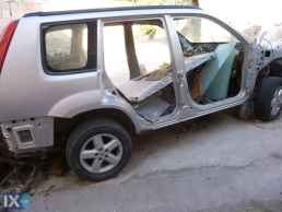 NISSAN X TRAIL ΜΕΤΩΠΗ,ΤΡΑΒΕΡΣΑ,ΦΑΝΑΡΙΑ ΕΜΠΡΟΣ www.saravalaki.com