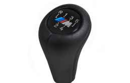 ΠΟΜΟΛΟ ΛΕΒΙΕ ΤΑΧΥΤΗΤΩΝ BMW E36/E46 SERIES 3 - 5 ΤΑΧΥΤΗΤΕΣ R12345 - ΔΕΡΜΑ/ ΜΠΡΟΣΤΙΝΗ ΡΑΦΗ - 'M' - ΜΑΥΡΟ