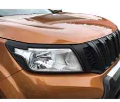 ΕΜΠΡΟΣΘΙΕΣ ΓΡΙΛΙΕΣ ΦΑΝΑΡΙΩΝ ΣΕ ΜΑΤ ΜΑΥΡΟ GR103 BL NISSAN NAVARA D23 NP300 2016+