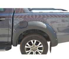 ΔΙΑΚΟΣΜΗΤΙΚΗ ΤΑΠΑ ΒΕΝΖΙΝΗΣ ΣΕ ΜΑΤ ΜΑΥΡΟ TANK 501BL FORD RANGER T7 2017+ & T8 2020+