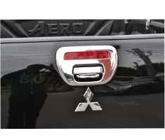 ΟΠΙΣΘΙΑ ΔΙΑΚΟΣΜΗΤΙΚΗ ΧΕΙΡΟΛΑΒΗ ΧΡΩΜΙΟΥ DOOR 506 MITSUBISHI L200 2006+